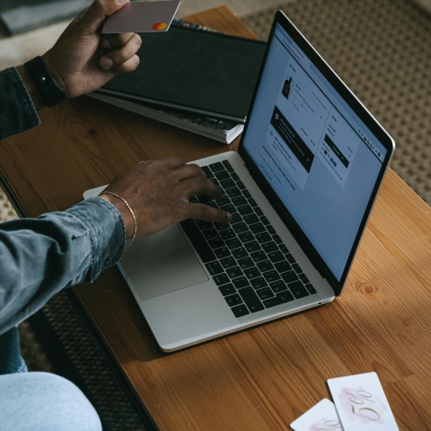 <h1>Payhip: Een online winkelbouwer. Overzicht</h1>